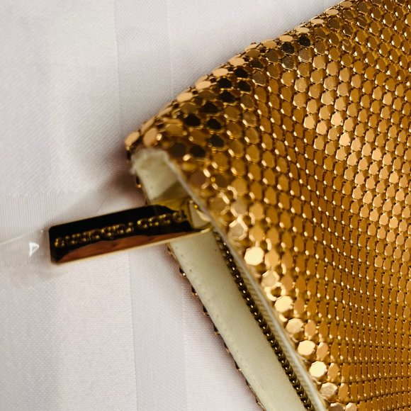 ✨ Paco Rabanne Gold Mesh Clutch – Lady Million Perfume Edition NWT - Picture 2 of 9